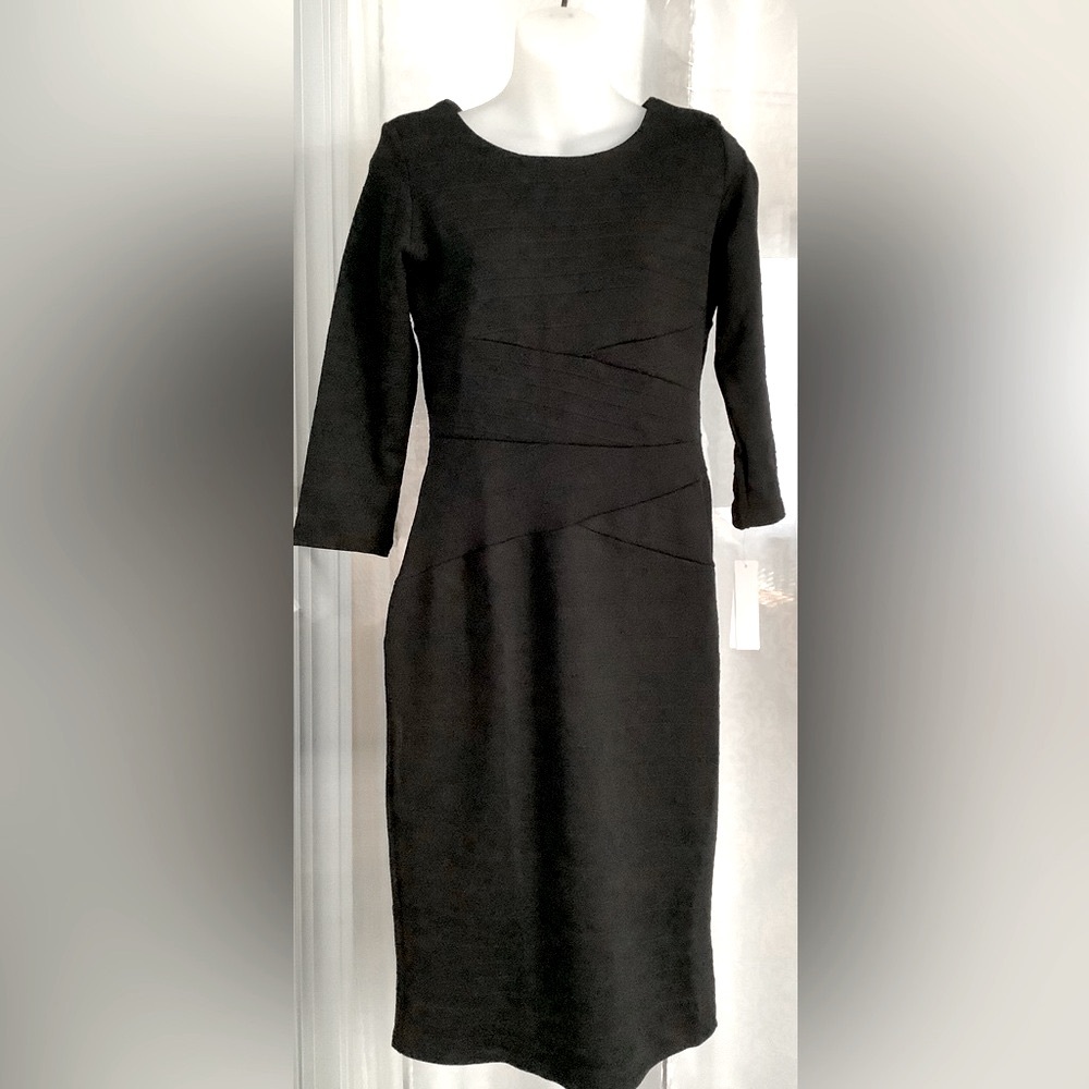 SHELBY & PALMER BLACK BODYCON DRESS